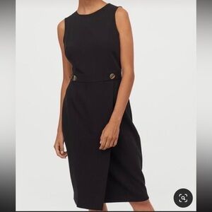 NWT H&M Black Sleeveless Knee Length Shift Dress with Button Detail Size XS